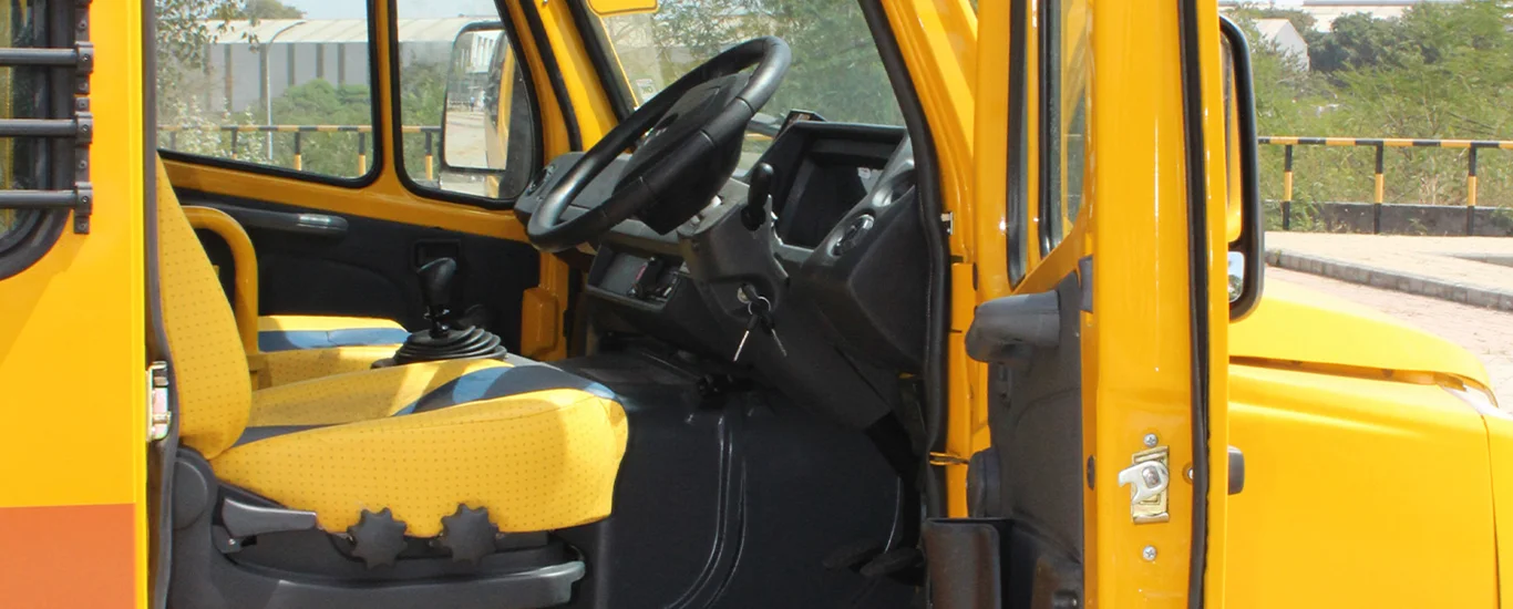 traveller-school-bus-3