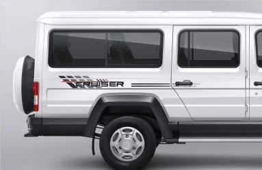 Extra-wide side windows with attractive side fairings